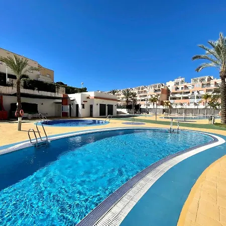 Near With Pools In Spain Apartmán